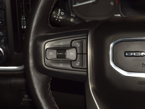 Used 2022 GMC Sierra 3500 Denali AWD/4WD image 40