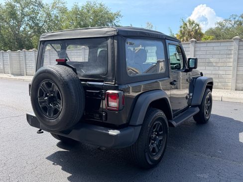 Used 2020 Jeep Wrangler Sport AWD/4WD image 6