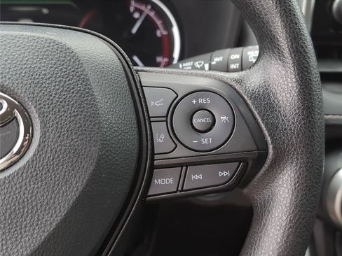 Used 2024 Toyota RAV4 XLE FWD image 25