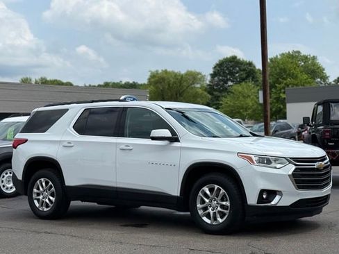 Used 2021 Chevrolet Traverse LT AWD/4WD image 38