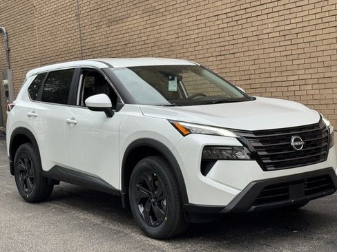 New 2026 Nissan Rogue SV AWD/4WD image 2