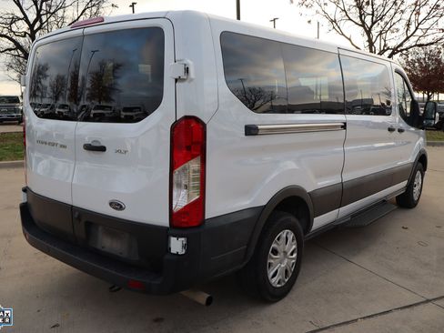 Used 2023 Ford Transit 350 XLT image 4