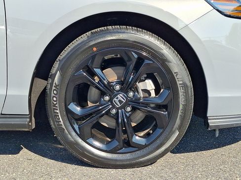 Used 2025 Honda Accord SE image 8