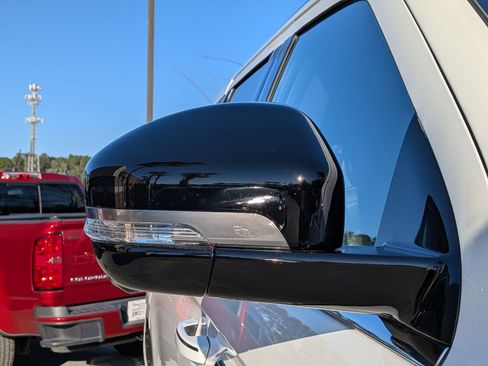 Certified 2025 Lincoln Navigator Black Label image 14