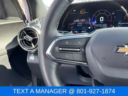 Used 2025 Chevrolet Equinox LT AWD/4WD image 15