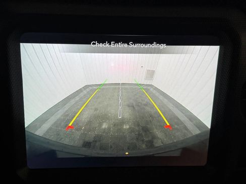 Used 2022 Jeep Wrangler Unlimited Sahara w/ Cold Weather Group image 39