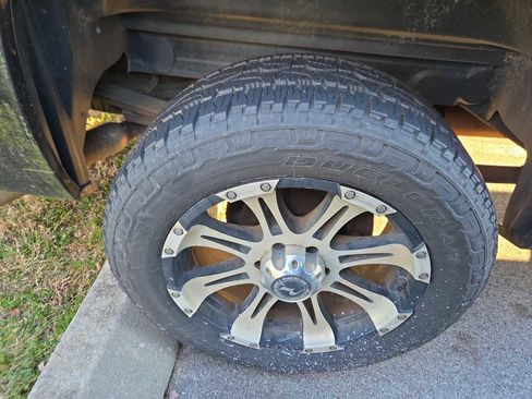 Used 2007 Chevrolet Silverado 1500 LTZ w/ Safety Package image 3