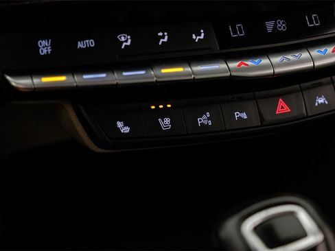 Used 2019 Cadillac XT4 Premium Luxury image 24