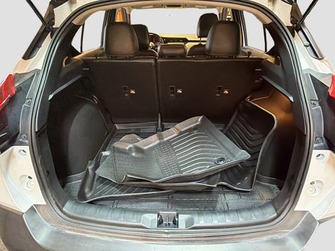 Used 2019 Nissan Kicks SR w/ SR Premium Package FWD image 26