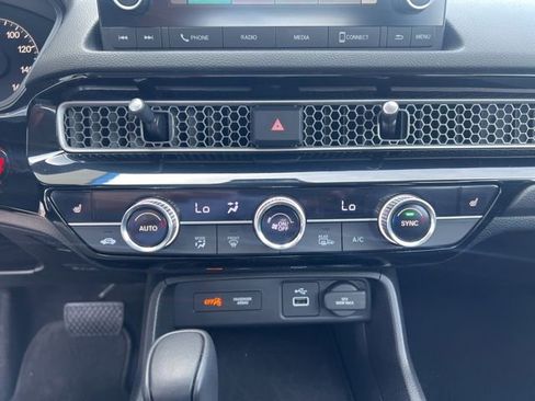 Certified 2023 Honda Civic EX image 29