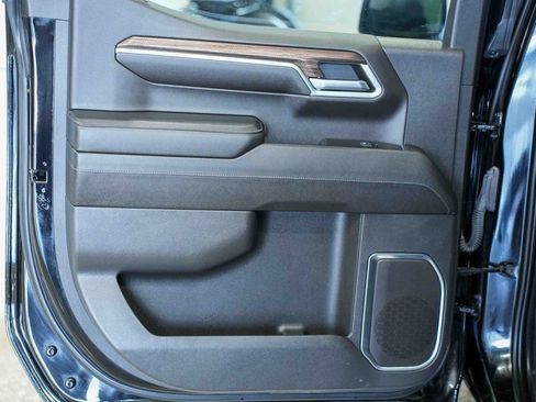 Used 2023 Chevrolet Silverado 1500 LT image 16