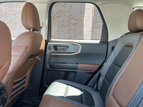 Certified 2023 Ford Bronco Sport Outer Banks w/ Tech Package AWD/4WD image 24