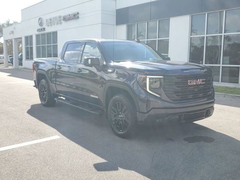 Certified 2022 GMC Sierra 1500 Elevation w/ Elevation Premium Package image 7