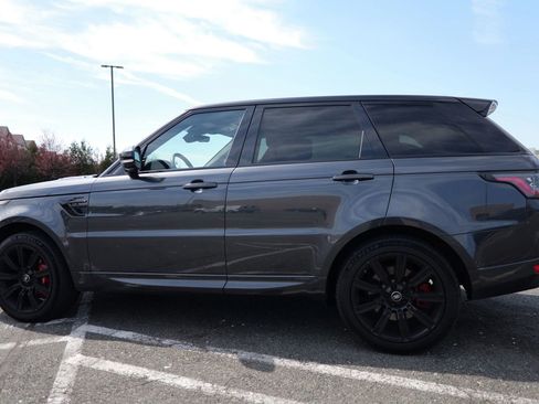 Used 2019 Land Rover Range Rover Sport HST image 5