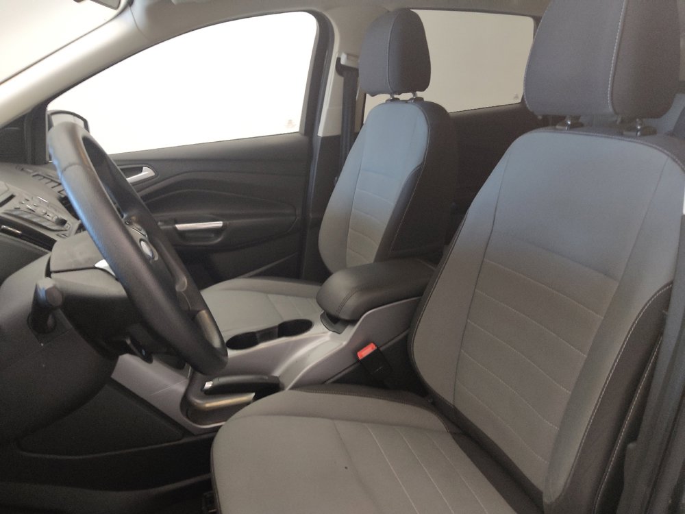 Used 2016 Ford Escape SE w/ SE Cold Weather Package AWD/4WD image 17