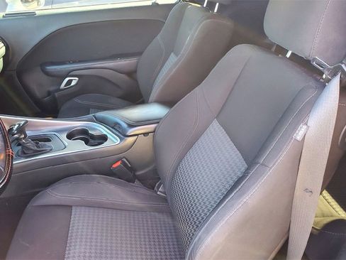 Used 2021 Dodge Challenger SXT w/ Blacktop Package image 9