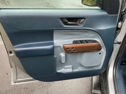 Used 2024 Ford Maverick Lariat w/ FX4 Off-Road Package image 12