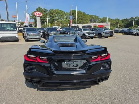 Used 2024 Chevrolet Corvette Stingray Premium Conv w/ Z51 Performance Package RWD image 4