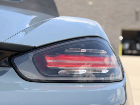 Used 2017 Porsche 718 Boxster S image 79