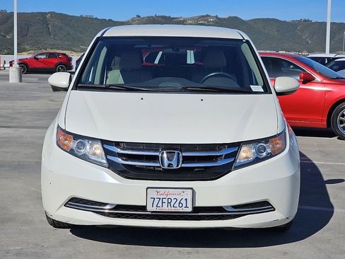 Used 2017 Honda Odyssey SE image 6