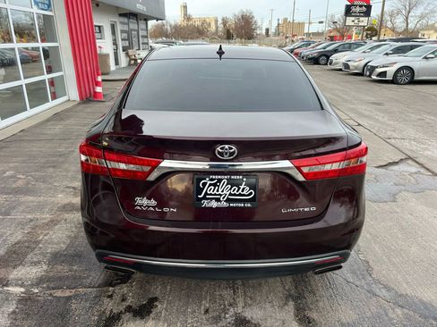 Used 2018 Toyota Avalon image 6