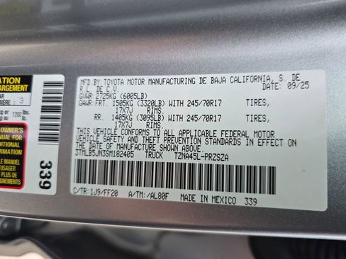 Used 2025 Toyota Tacoma SR5 image 34