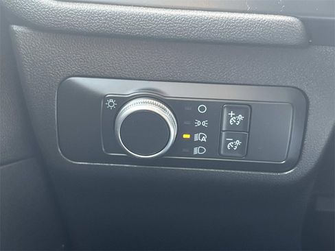 Used 2020 Ford Escape SE image 27