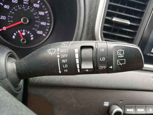 Used 2020 Kia Sportage LX AWD/4WD image 24