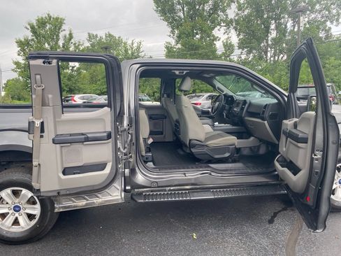Used 2016 Ford F150 XL w/ Equipment Group 101A Mid AWD/4WD image 31