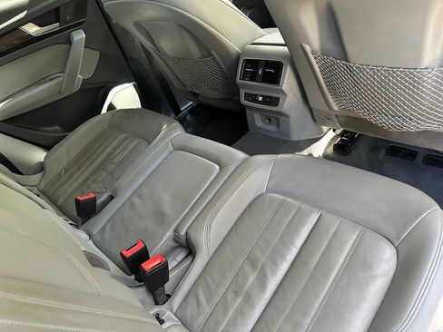 Used 2019 Audi Q5 2.0T Premium image 13