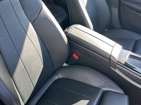Used 2025 Mercedes-Benz CLA 250 4MATIC image 15