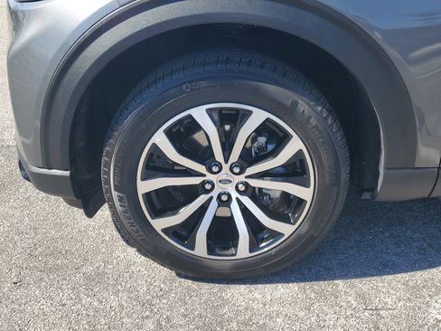 Certified 2025 Ford Explorer ST-Line image 5