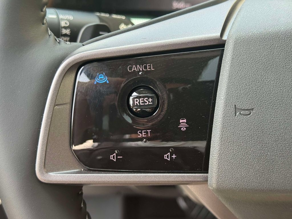 Used 2025 Nissan Murano SL AWD/4WD image 21