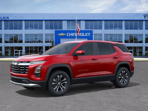 New 2026 Chevrolet Equinox LT w/ Convenience Package II image 2