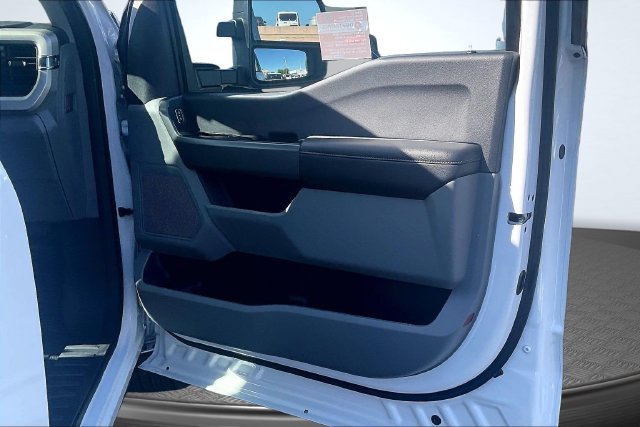 Used 2026 Ford F350 XLT RWD image 22