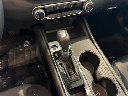 Used 2025 Nissan Altima 2.5 SV image 41