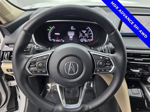 Used 2023 Acura MDX SH-AWD w/ Advance Package image 18