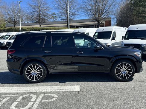 Certified 2025 Mercedes-Benz GLS 450 4MATIC image 9