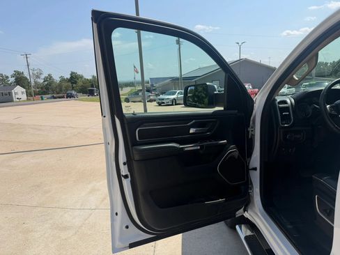 Used 2020 RAM 1500 Laramie AWD/4WD image 13