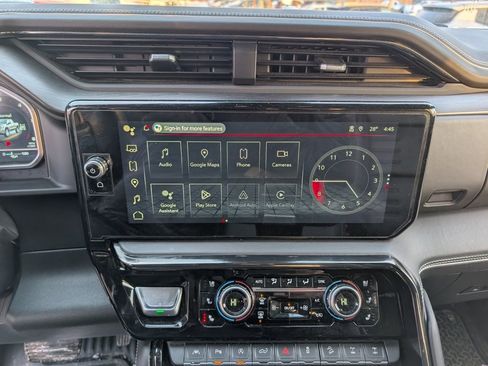 Used 2022 GMC Sierra 1500 AT4X image 15