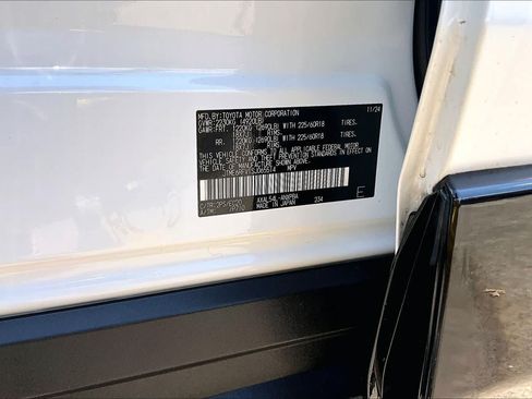 Certified 2025 Toyota RAV4 XSE AWD/4WD image 35