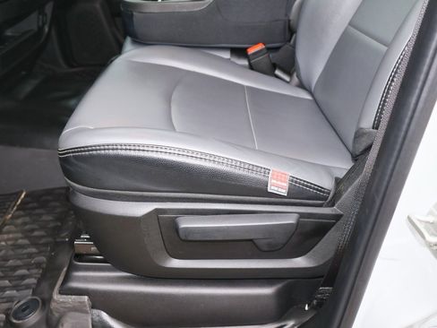 Used 2024 RAM 4500 Tradesman w/ Chrome Appearance Group image 6