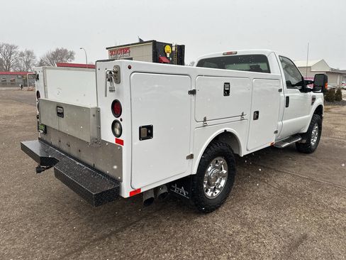 Used 2010 Ford F350 XL image 5