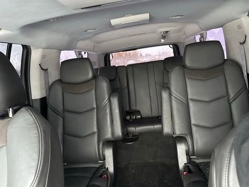 Used 2016 Cadillac Escalade ESV Premium image 57