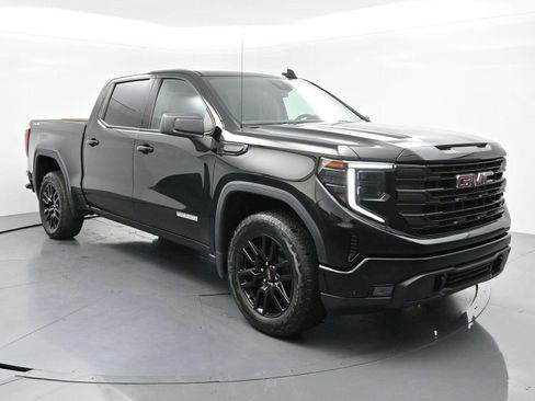 Used 2024 GMC Sierra 1500 Elevation AWD/4WD image 2