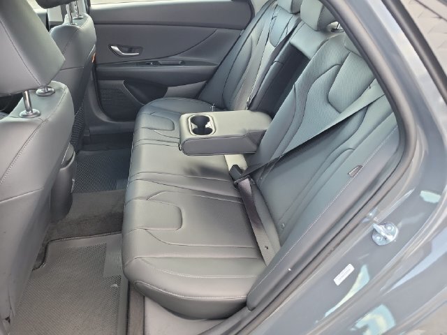 New 2026 Hyundai Elantra Limited FWD image 29