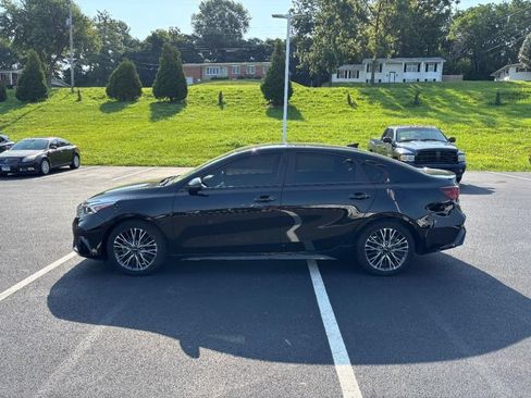 Used 2023 Kia Forte GT-Line w/ GT-Line Technology Package FWD image 6