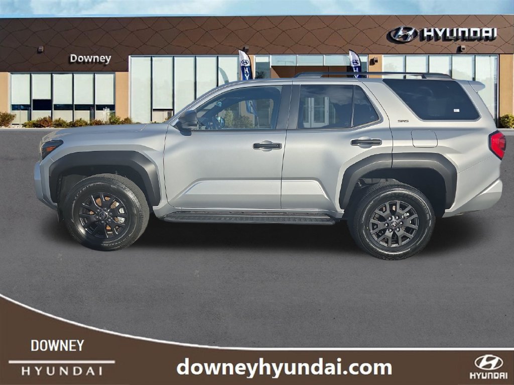 Used 2025 Toyota 4Runner SR5 AWD/4WD image 2