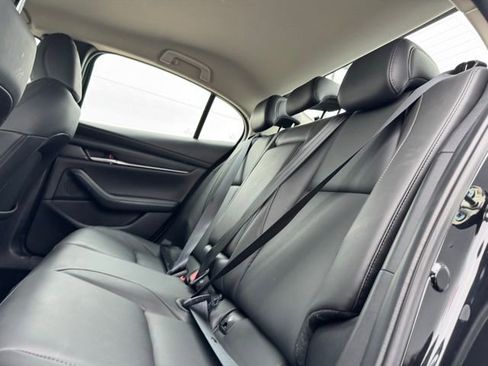 Certified 2025 MAZDA MAZDA3 s FWD image 11