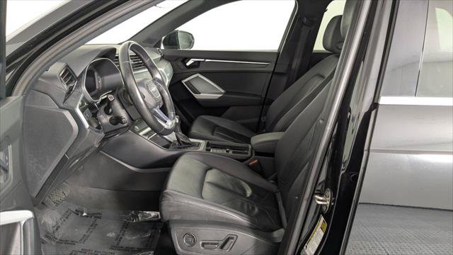 Used 2022 Audi Q3 2.0T Premium w/ Convenience Package AWD/4WD image 11